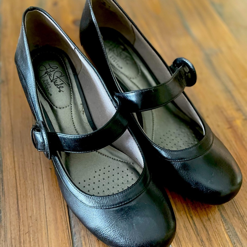 Mary Jane style heels!!